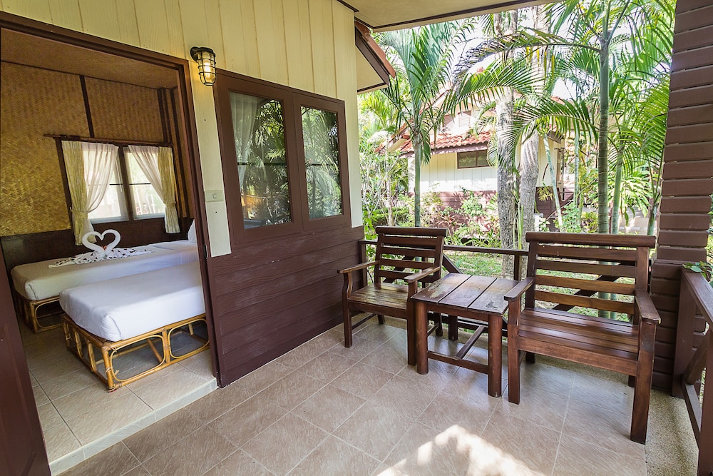 Coco Palm Beach Resort 29/66