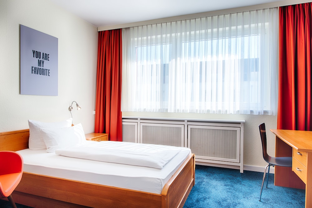 Carolinenhof Hotel 17/68