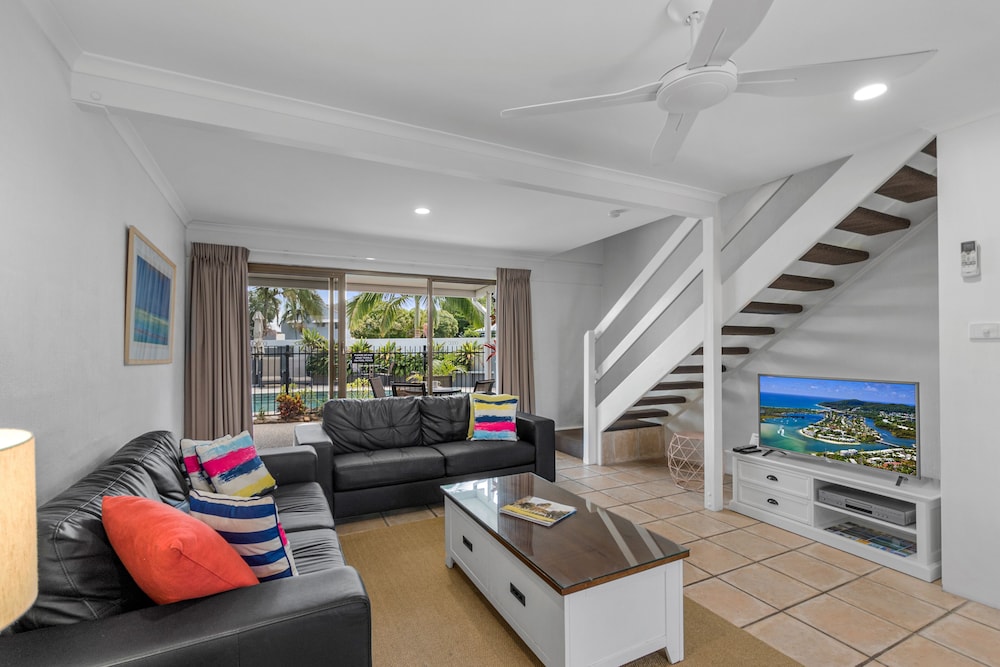 NOOSA PLACE RESORT 33/74