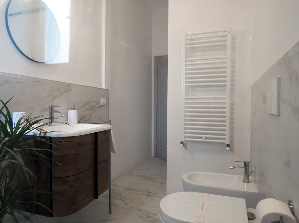 Amazing View to Pitti Palace 3BD Apt 19/24