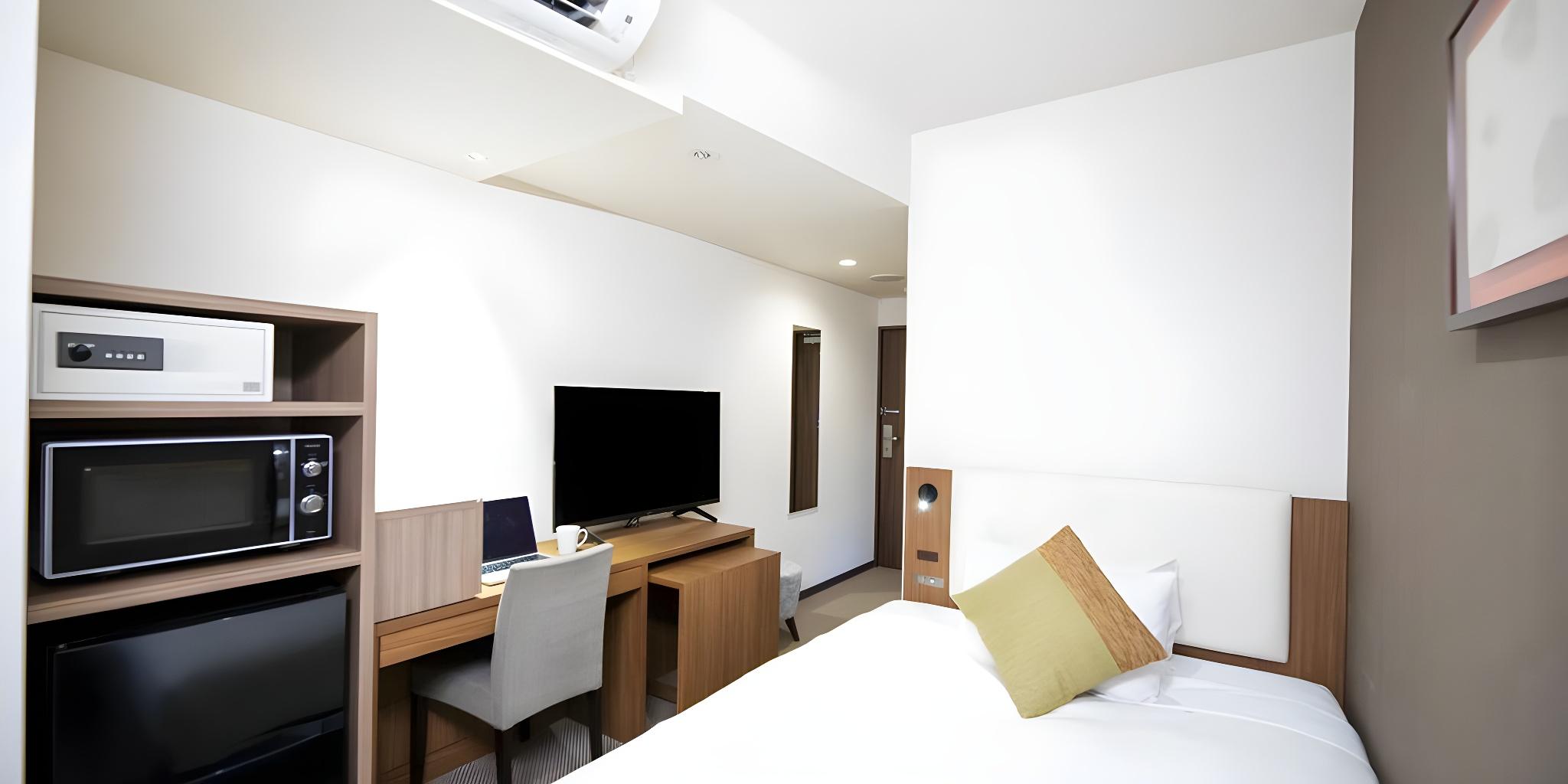 Semi Room, Smart, Semi Double Bed