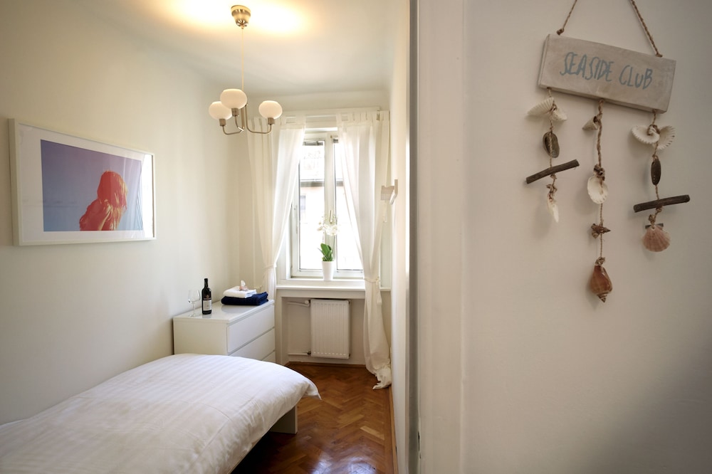 Opera City Center Apartments 20/50