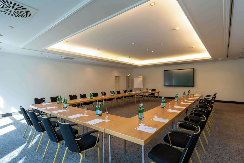 Park Inn by Radisson Lubeck 38/50