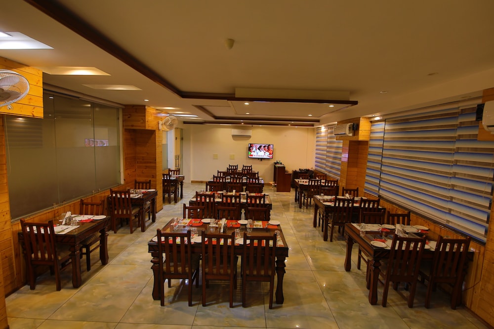 restaurant cafeteria