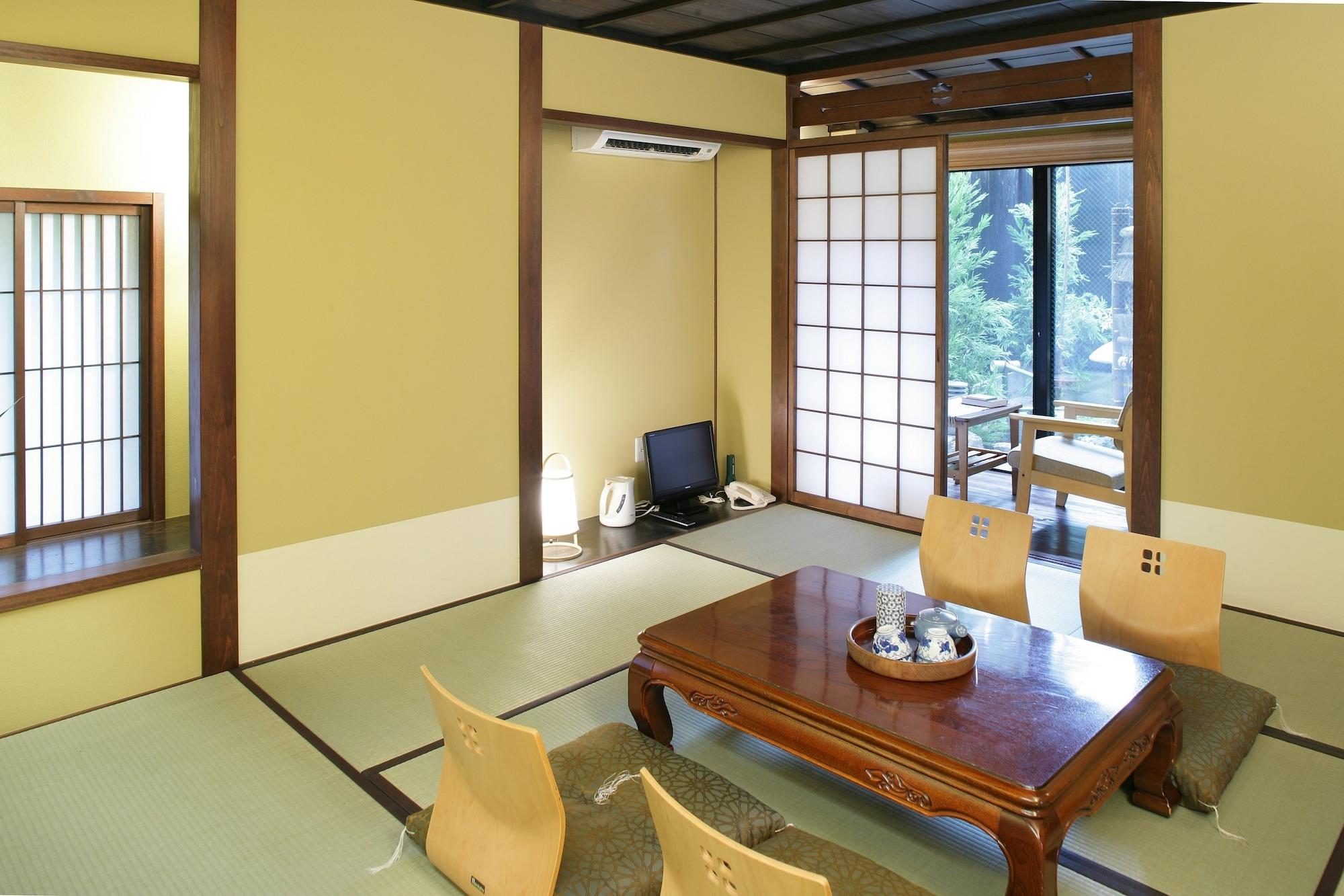 Japanese, Deluxe, Garden View