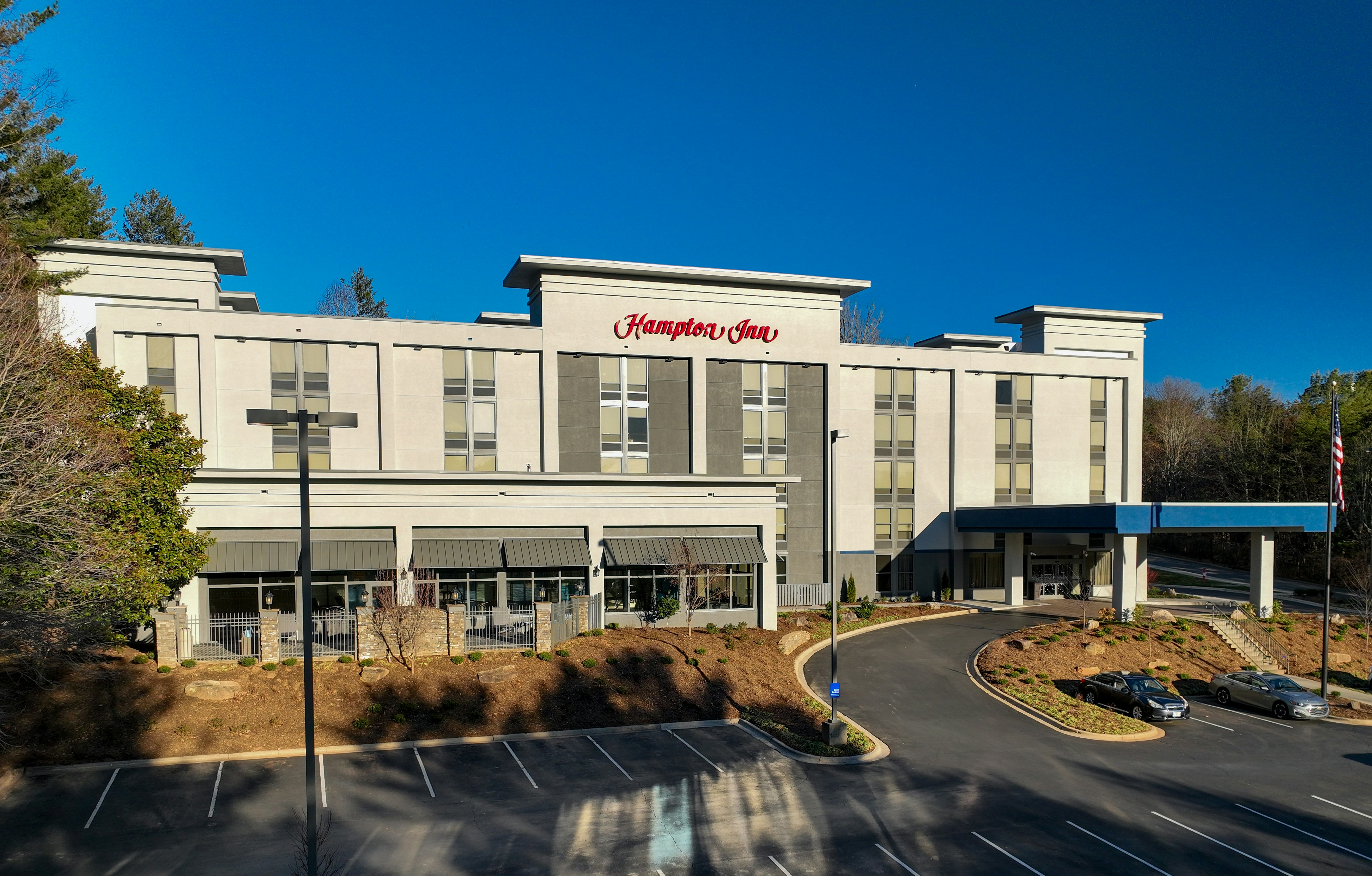 Hampton Inn Asheville Tunnel Road 8/63