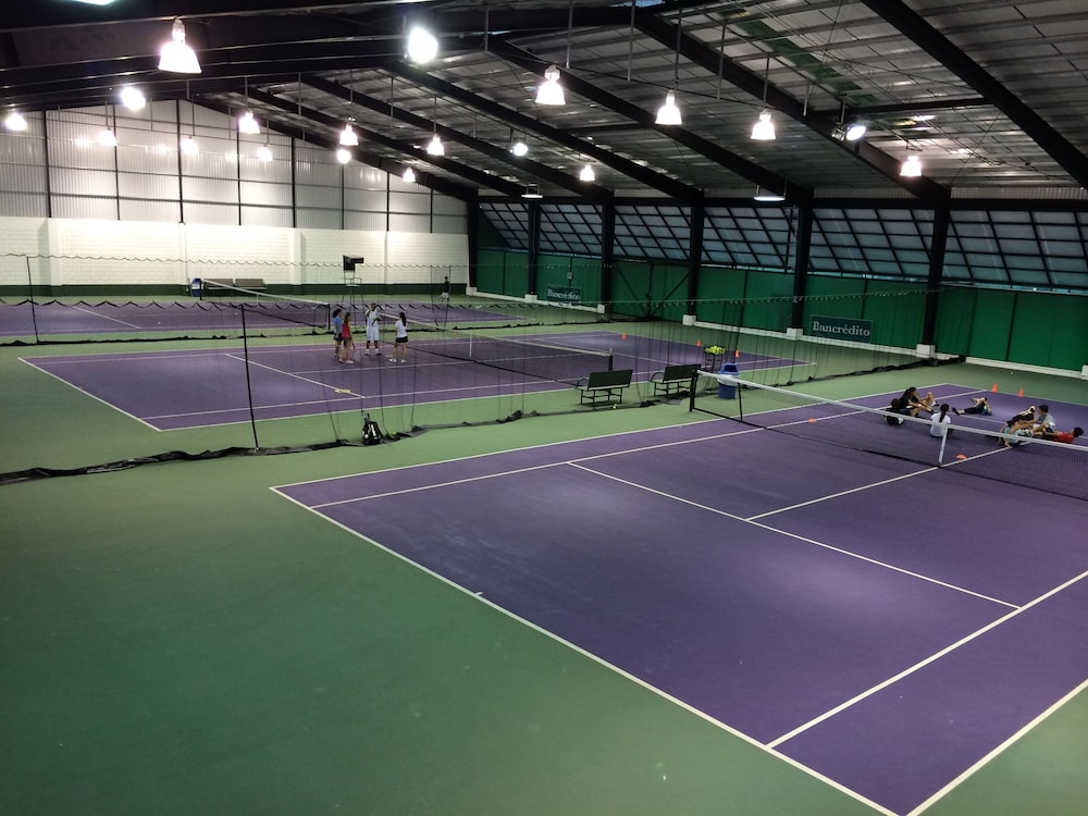 Costa Rica Tennis Club And Hotel 48/80