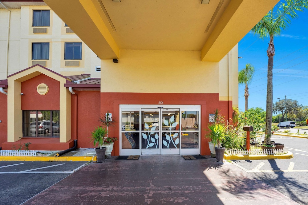 Wingate by Wyndham Leesburg Florida 6/35