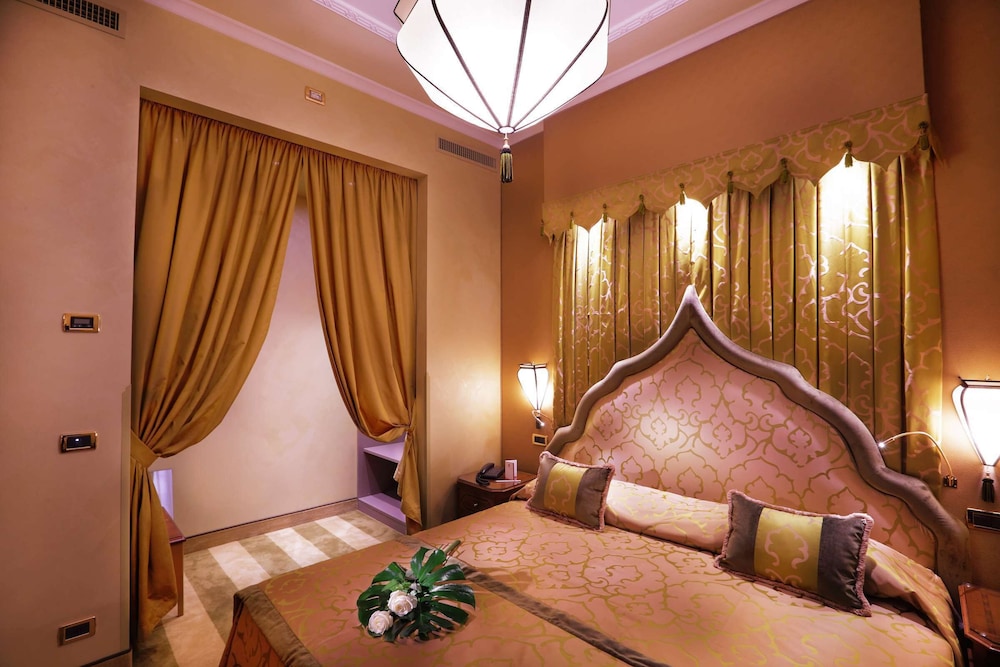 Ai Mori d'Oriente Hotel 12/50