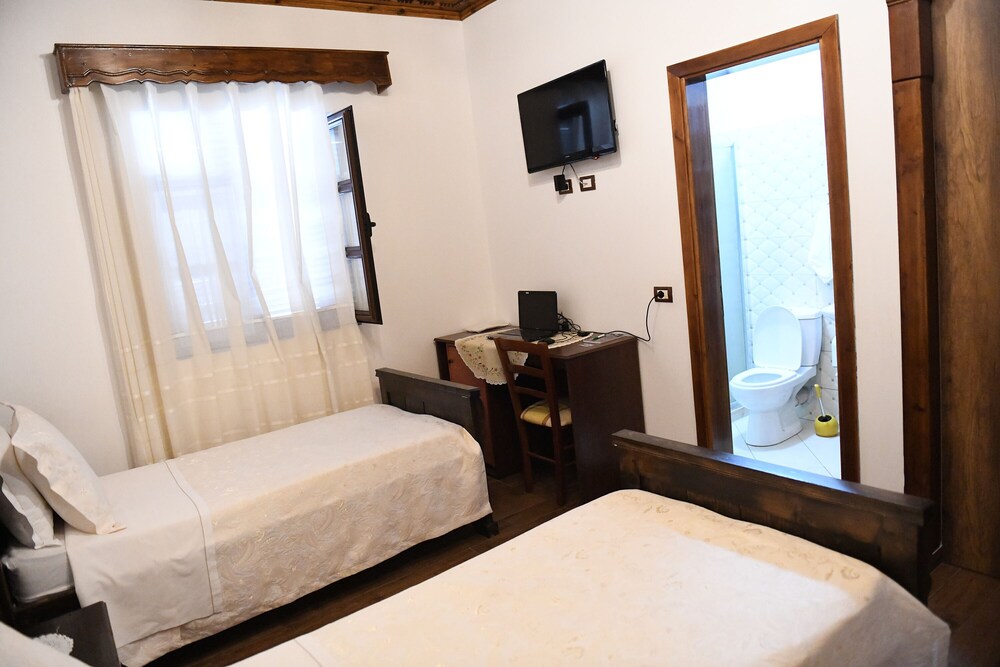 Hotel Kaceli 20/76