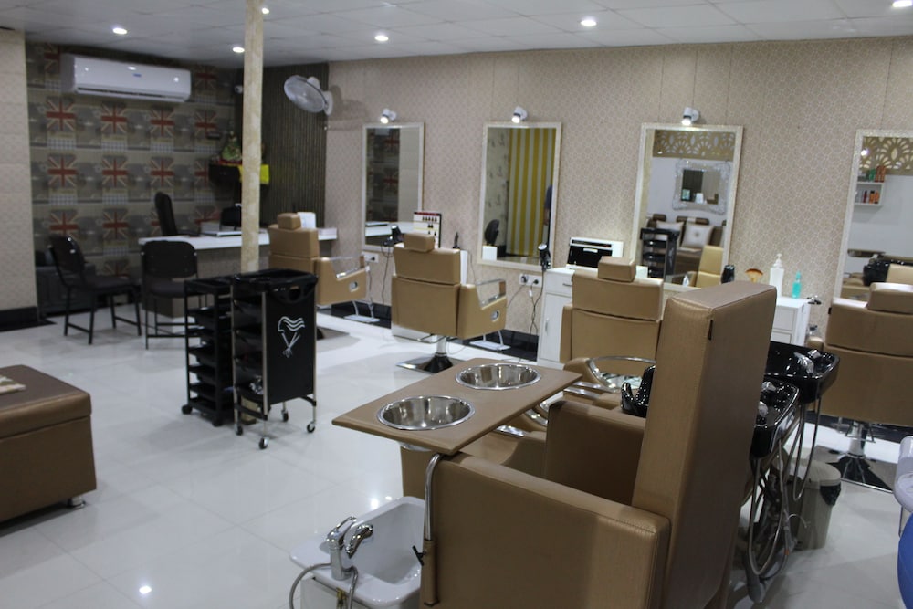 Hotel Madhuban 30/34