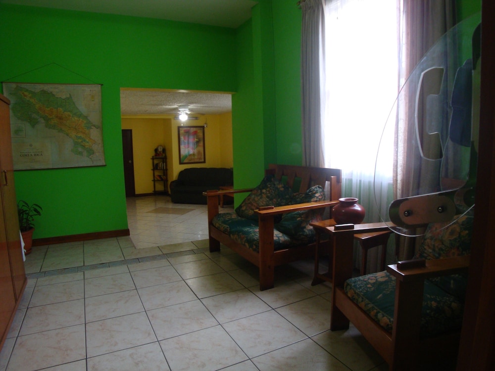 La Guaria Inn And Suites Hotel 44/65