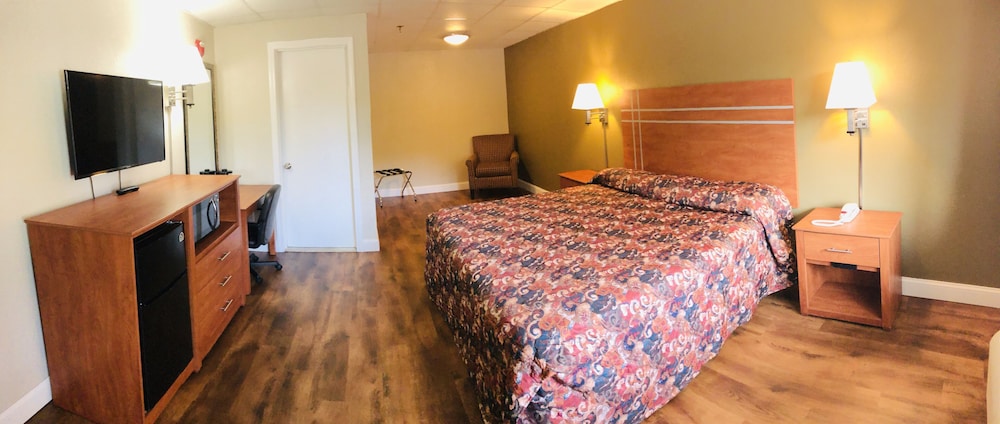Rodeway Inn Swansea, MA 15/42
