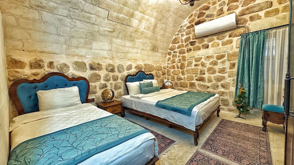 Fairouz Otel 8/50