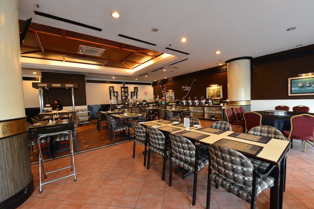 Emerald Puteri Hotel 29/37
