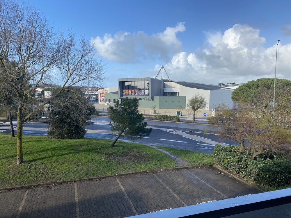 Hotel the Originals Les Sables D Olonne Admiral S Ex Inter Hotel Admirals 40/48
