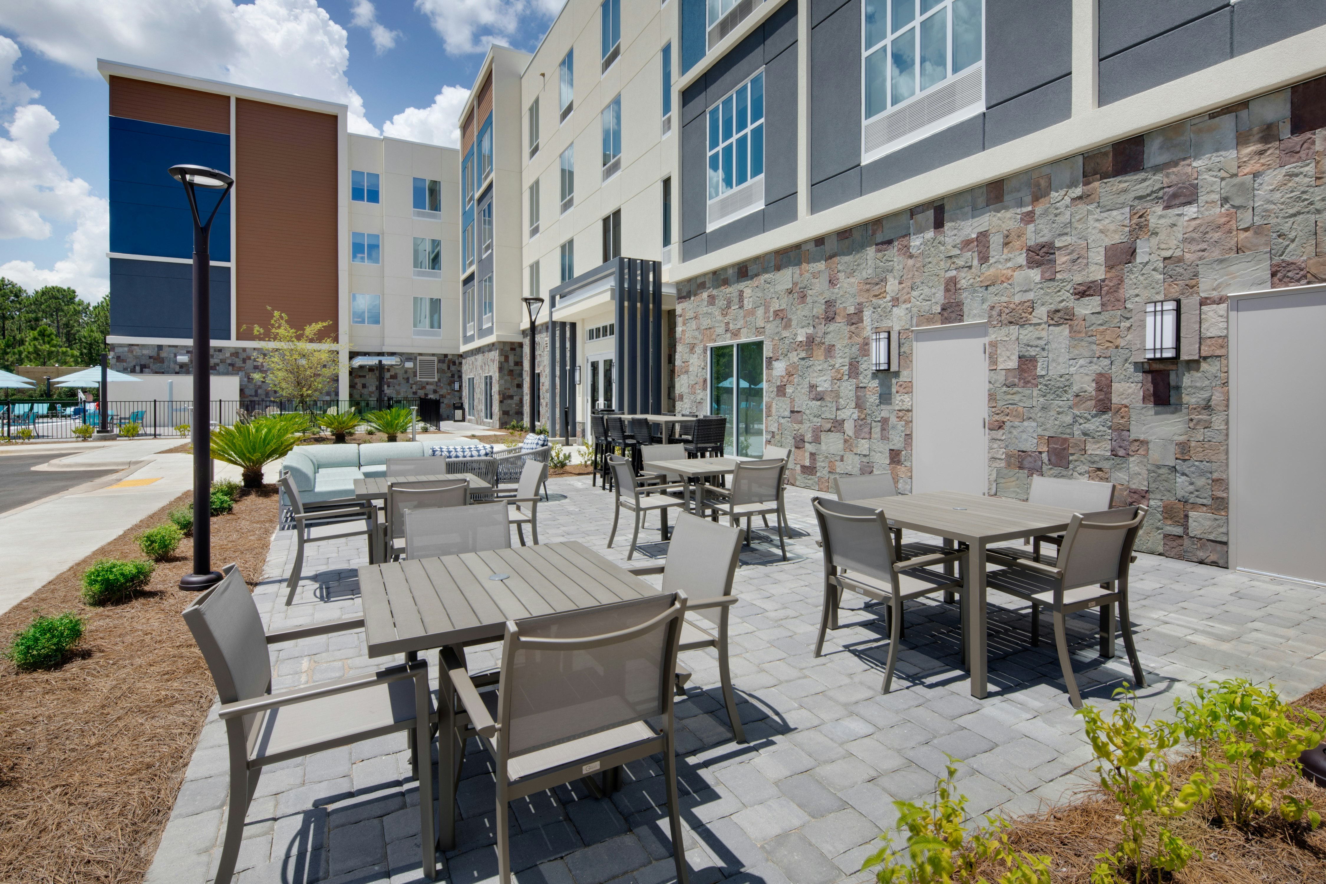 Hilton Garden Inn Panama City Airport, FL 48/63