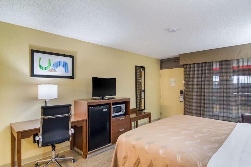Stayable Suites Jacksonville West 17/45