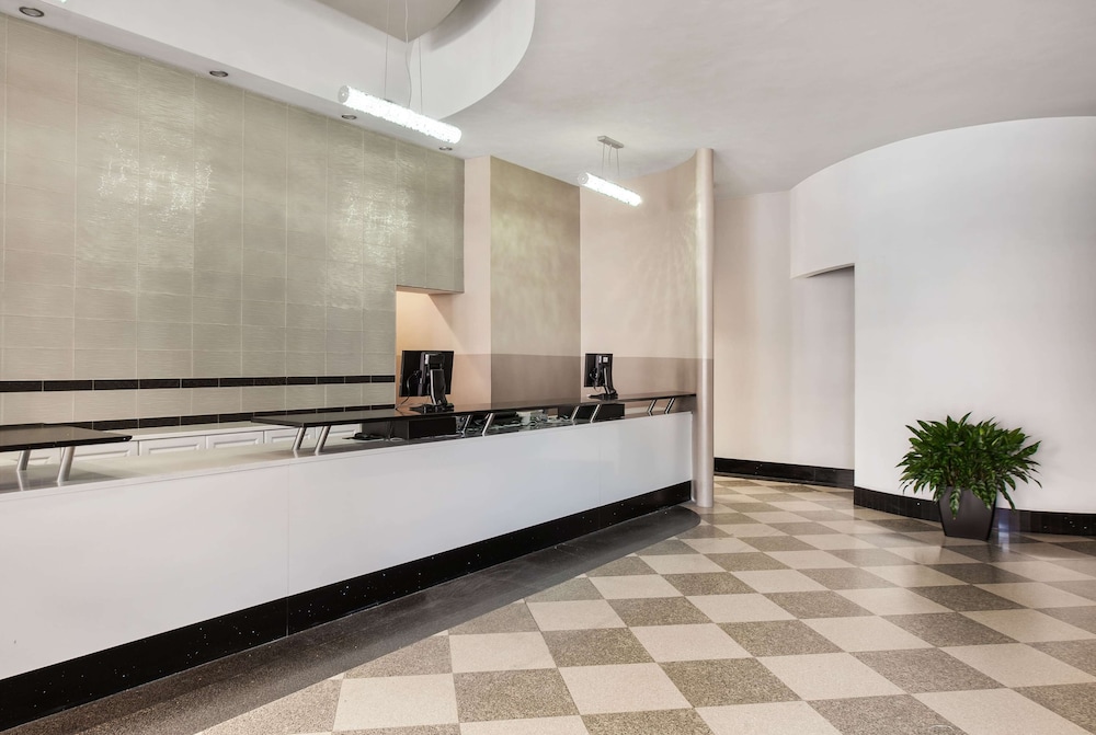 Travelodge By Wyndham Downtown Chicago 6/34