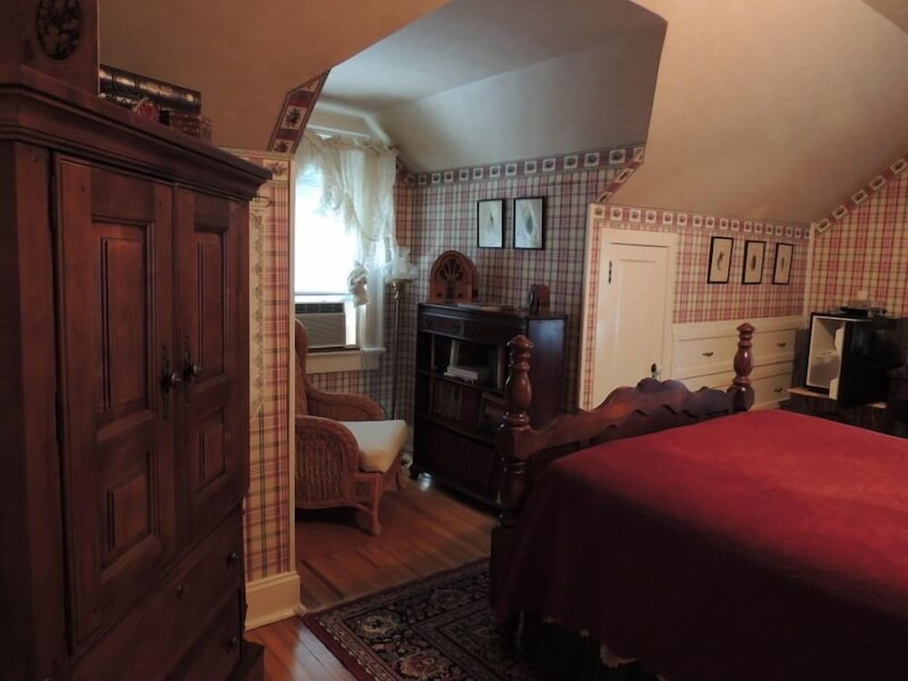 Brookview Manor Inn of the Poconos 17/51