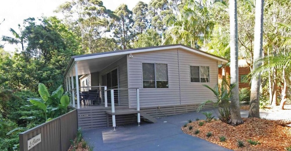 THE PALMS AT AVOCA 1/42