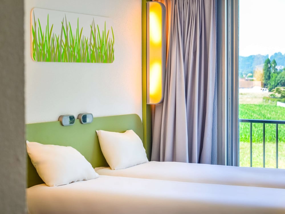Ibis Budget Pau Lescar 17/68