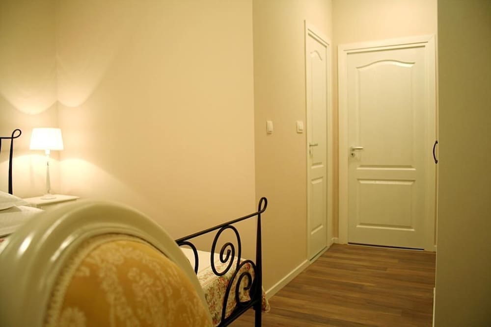 Banica Apartments & Rooms 36/63
