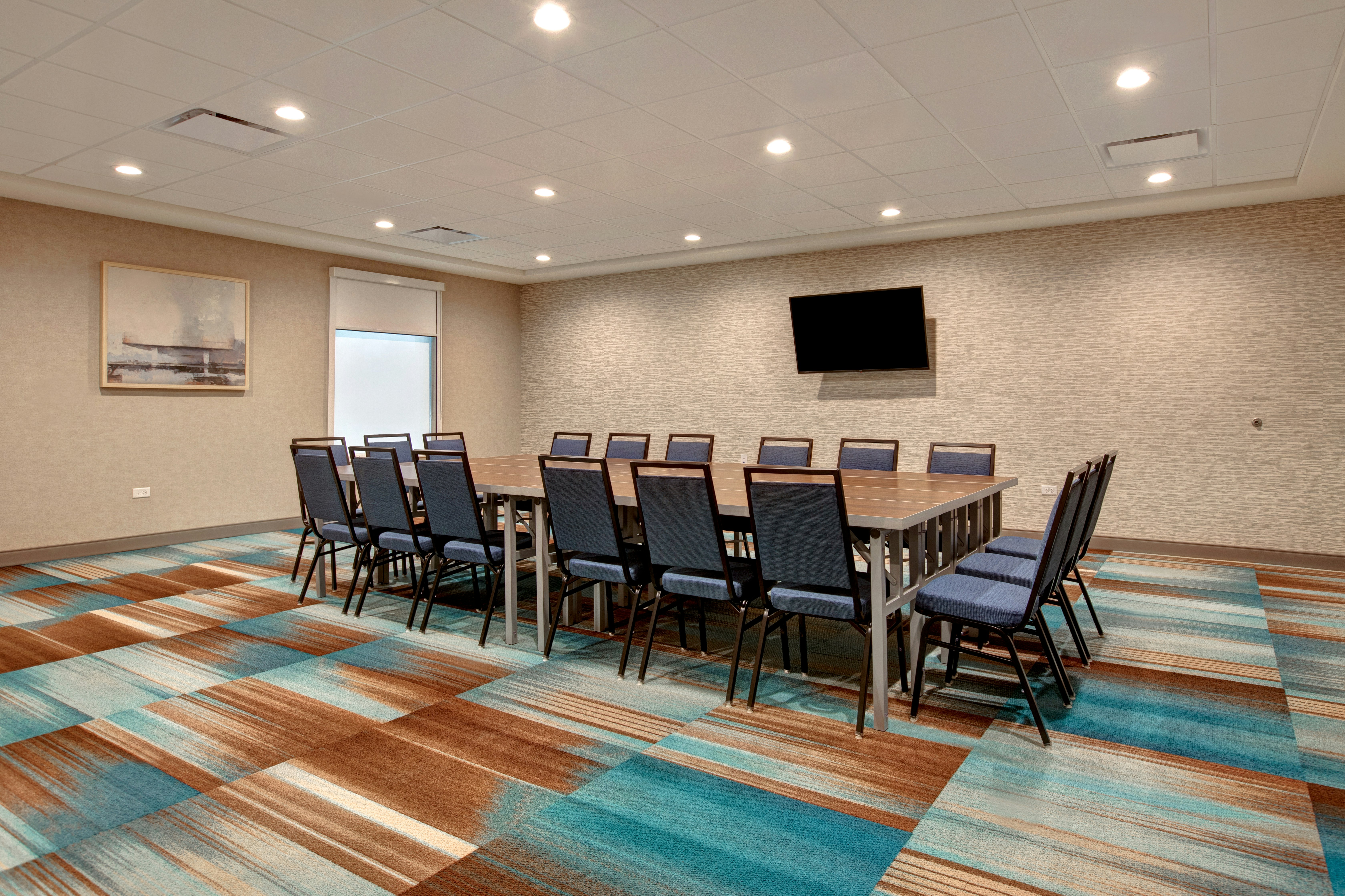 Home2 Suites By Hilton Loves Park Rockford 24/35