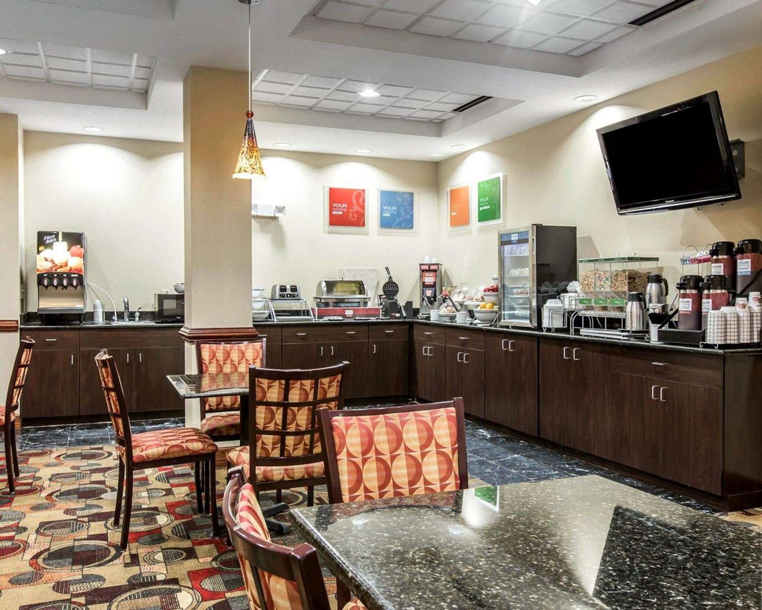 Comfort Suites Waycross 24/34