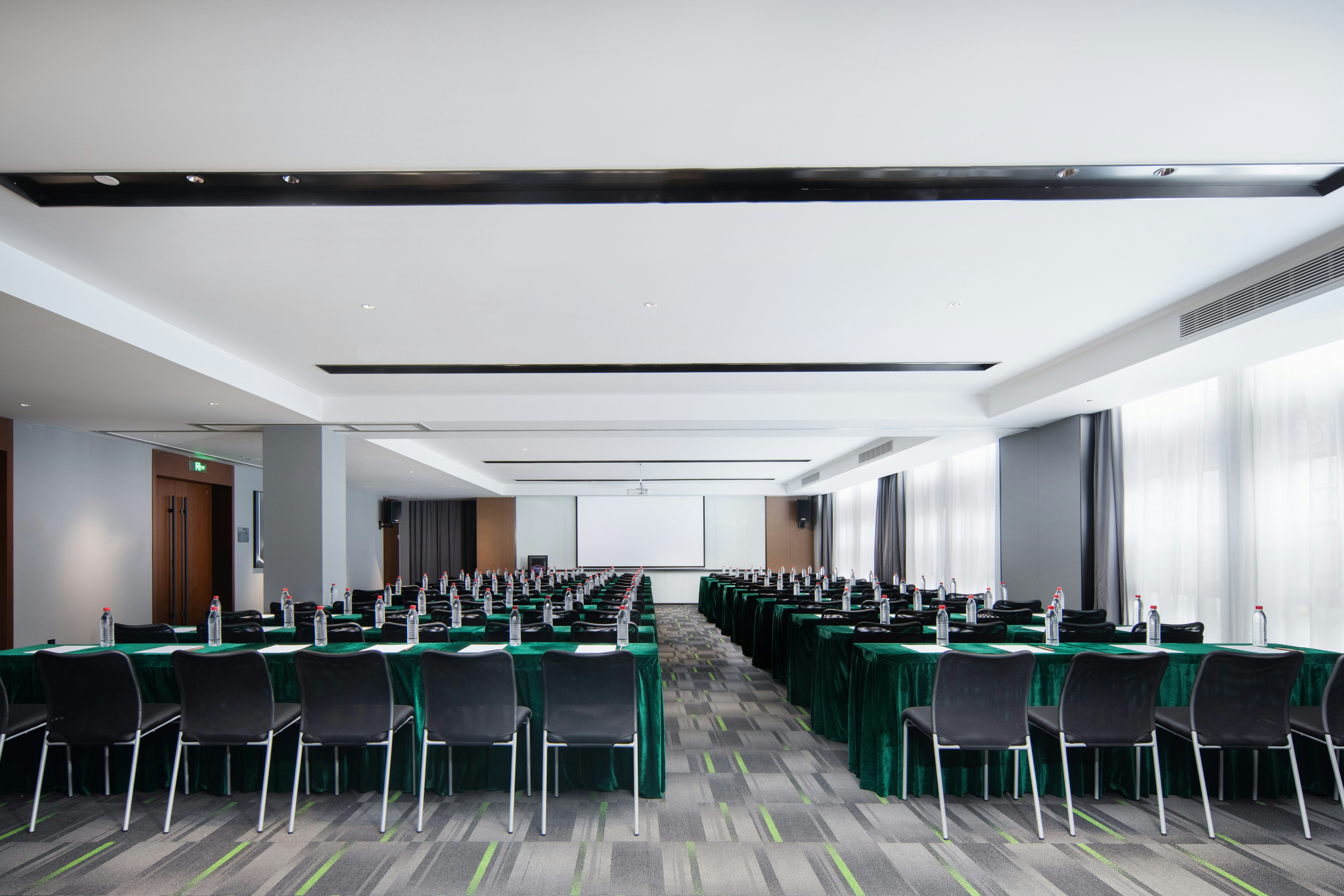 Hampton by Hilton ShangHai HongQiao Jiuting S&T 37/40