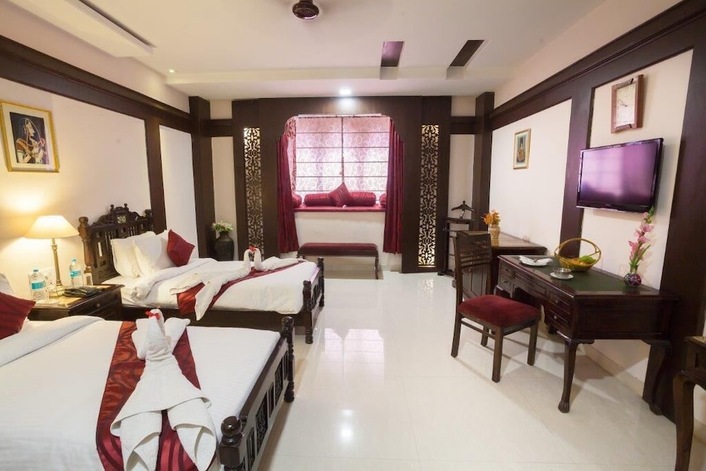 Bhanwar Singh Palace 6/24