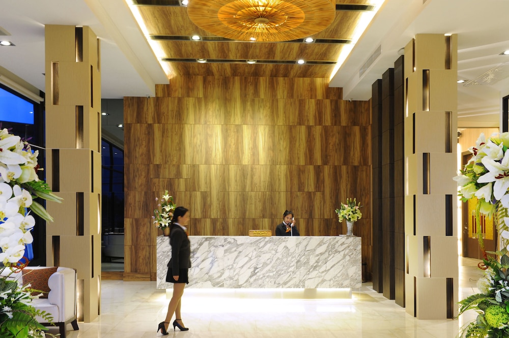Grand Ratchapruek Hotel 6/70