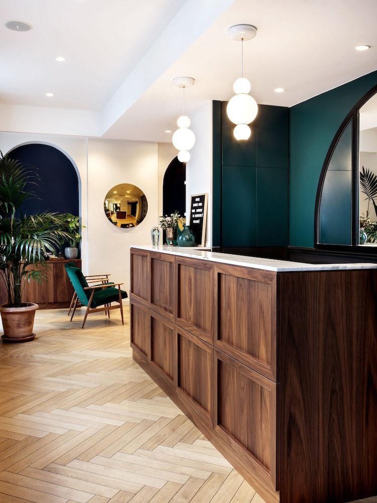 Hotel Rendez-Vous Batignolles 2/42