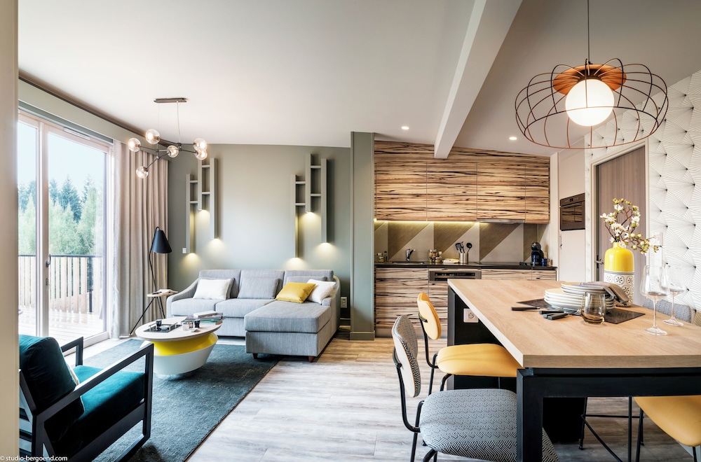 Vip, Cottage, King Bed