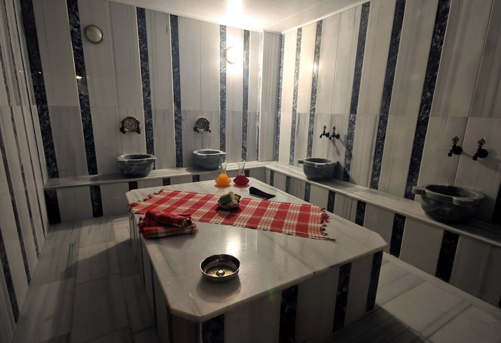 Rhiss Hotel Bostanci 27/64