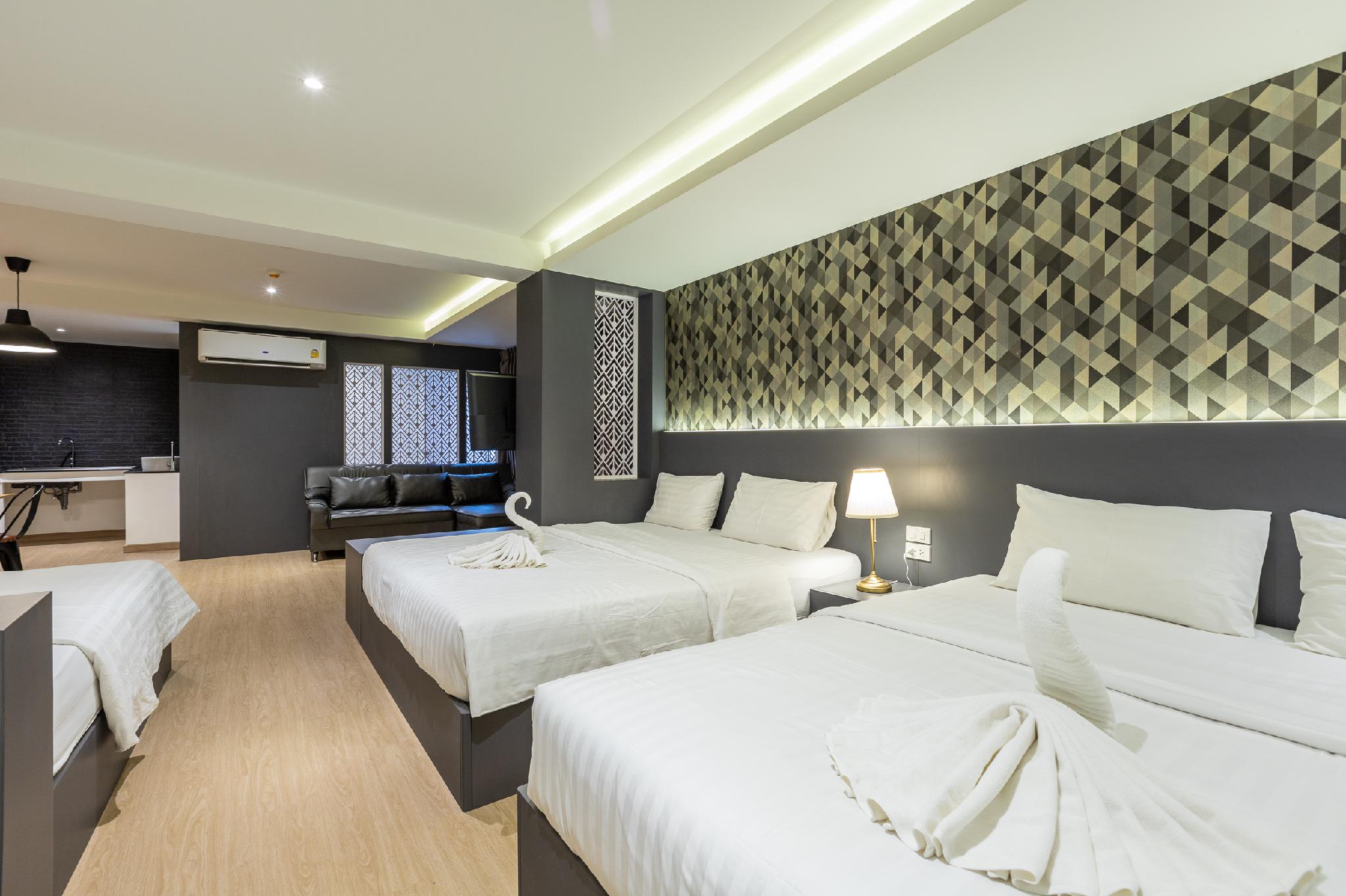 Deluxe, Family, Suite