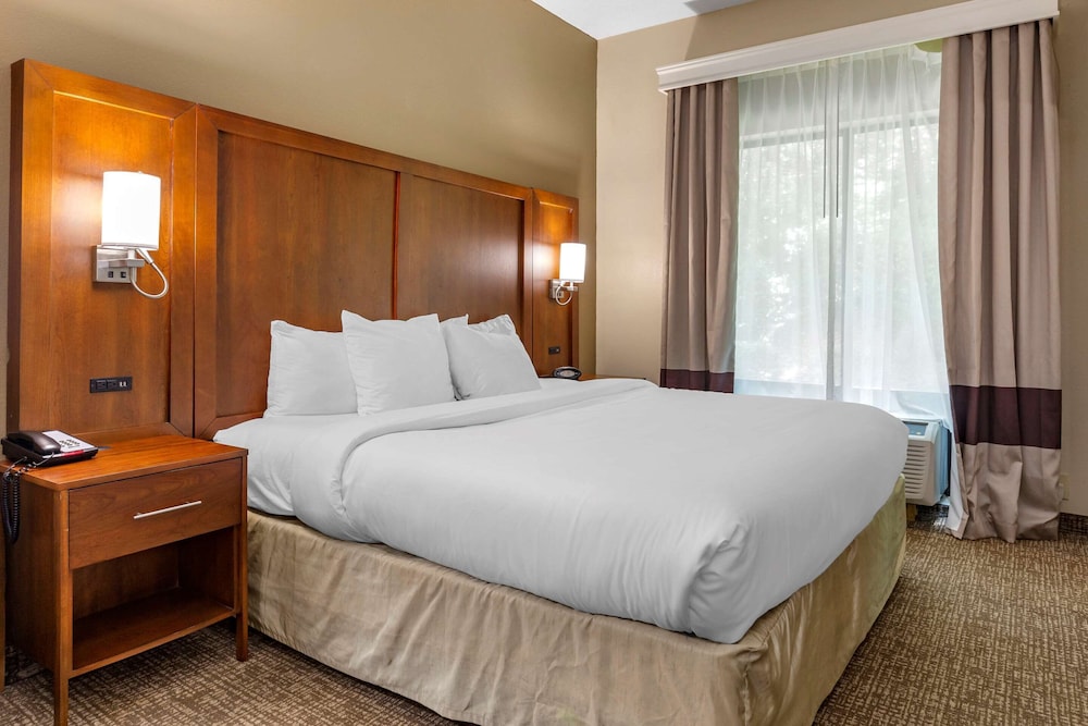 Comfort Suites Clayton Garner 10/31