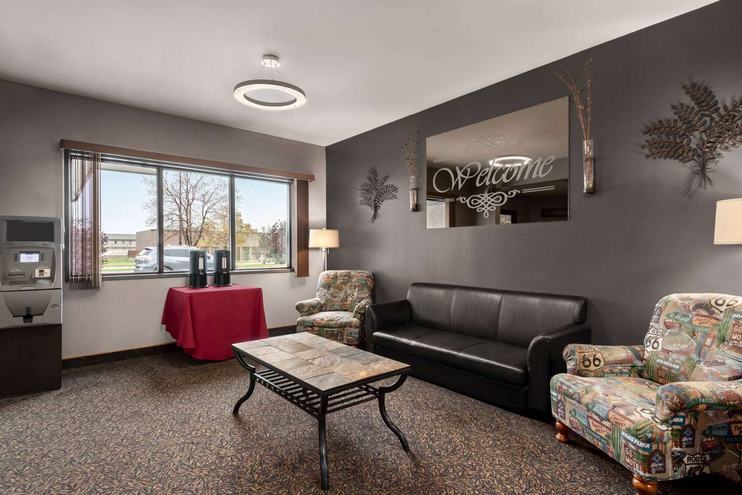Travelodge By Wyndham Brandon 17/25