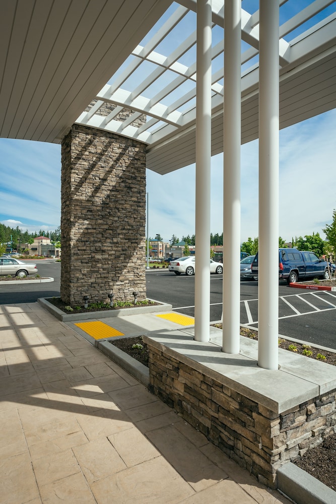 Fairfield Inn Suites Tacoma Dupont 10/33