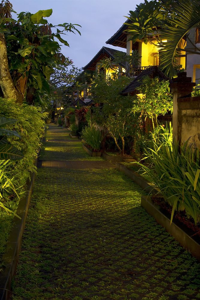 Bali Ayu Hotel And Villas 66/75
