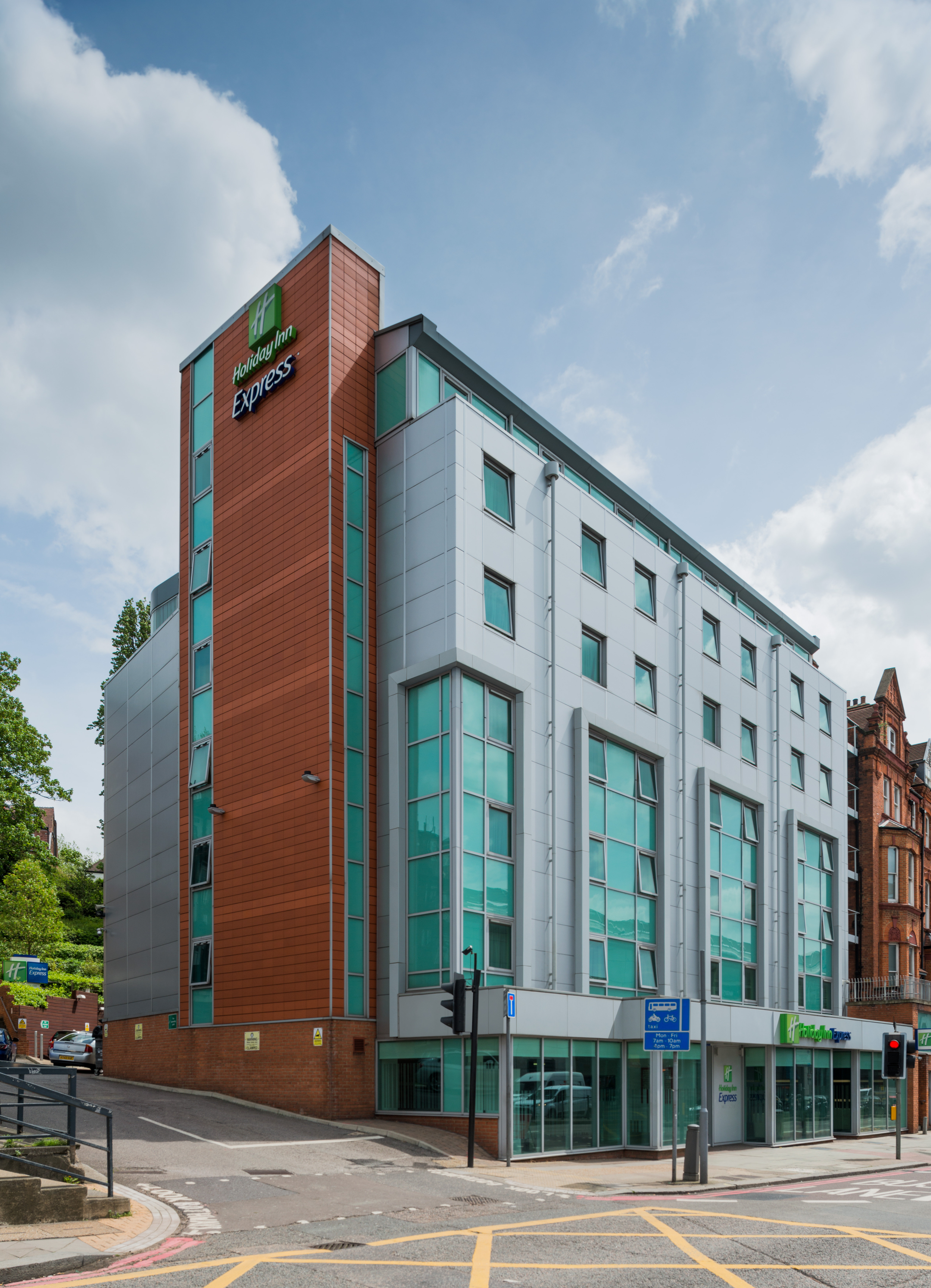 Holiday Inn Express London - Swiss Cottage 8/28