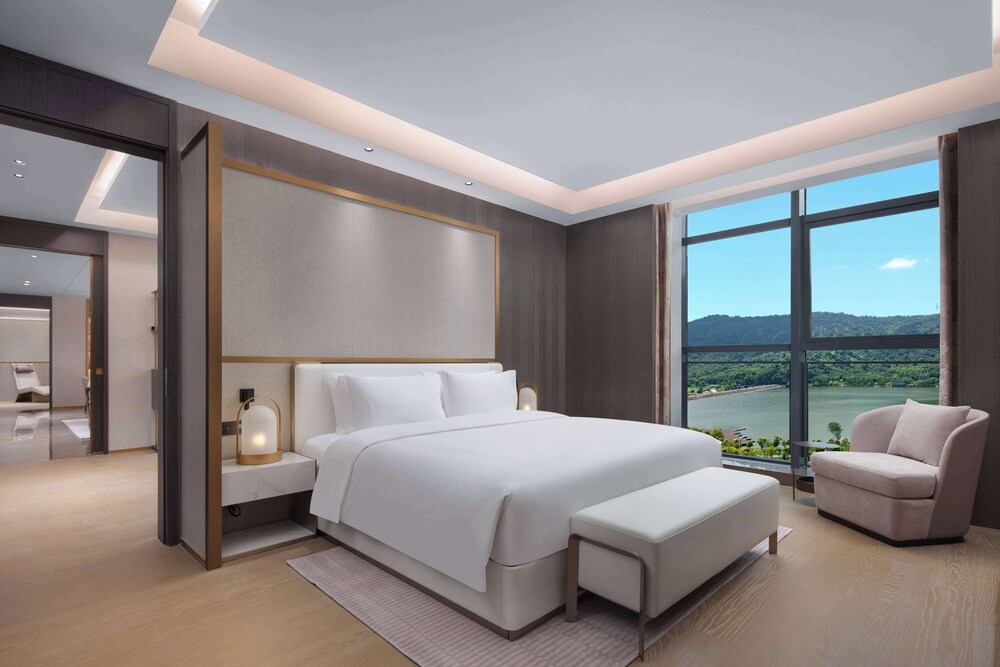 Ramada by Wyndham Taizhou West 35/69