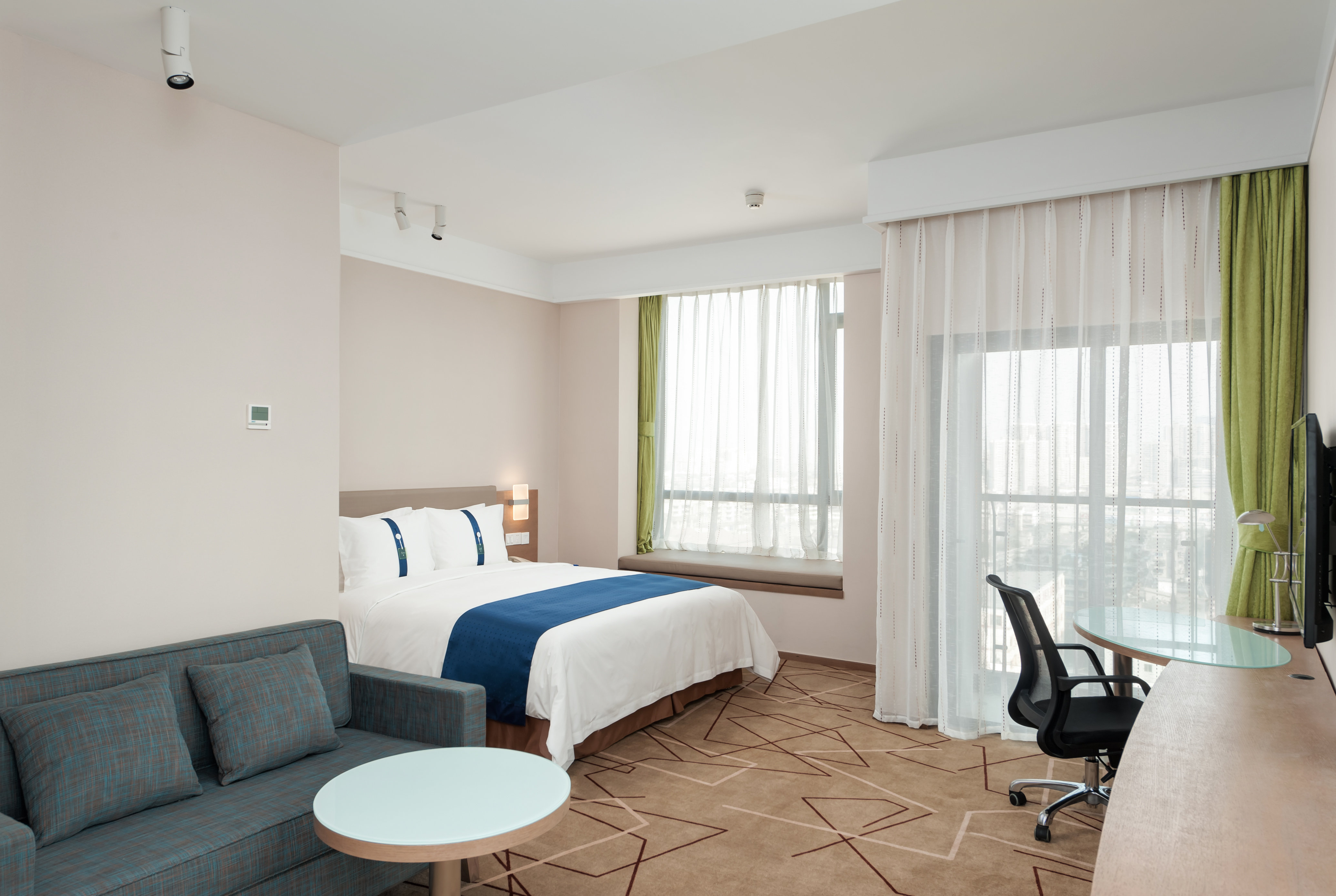 HOLIDAY INN EXPRESS CHENGDU WEST GATE 20/43