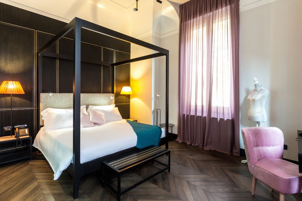 THE H'ALL TAILOR SUITE ROMA 27/65