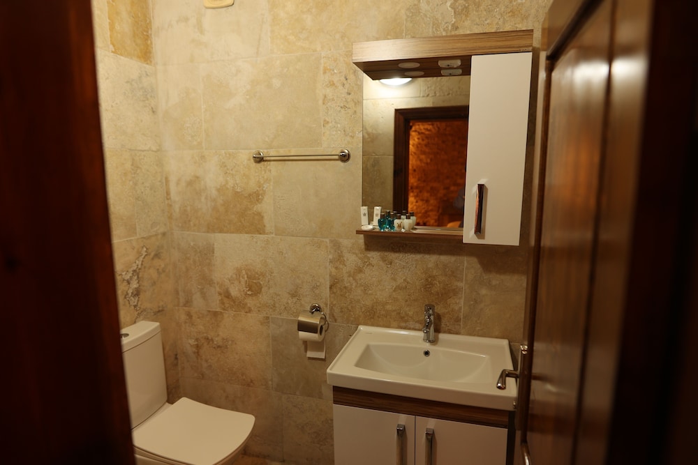 Calina Otel 49/50