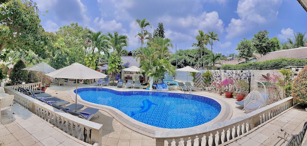 Godiva Phu Quoc Hotel 66/71