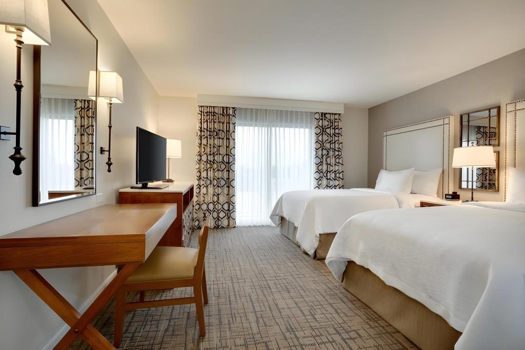PREMIUM, SUITE, 2 DOUBLE BEDS, ACCESSIBLE