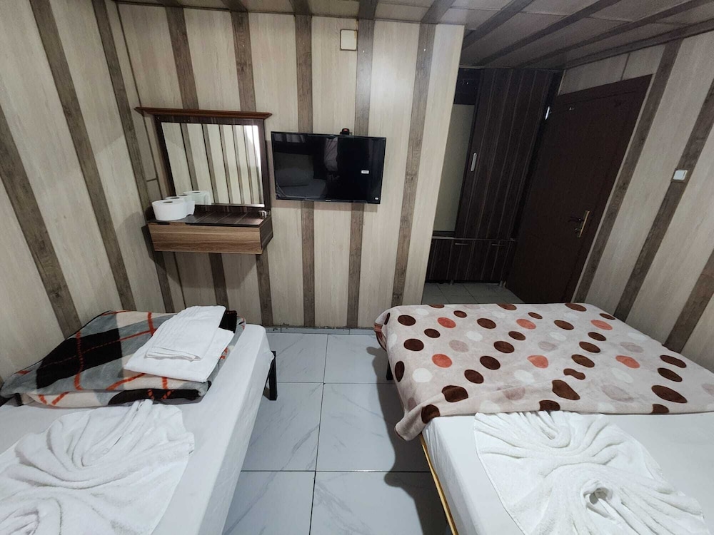 Mevlevi Hotel 13/50
