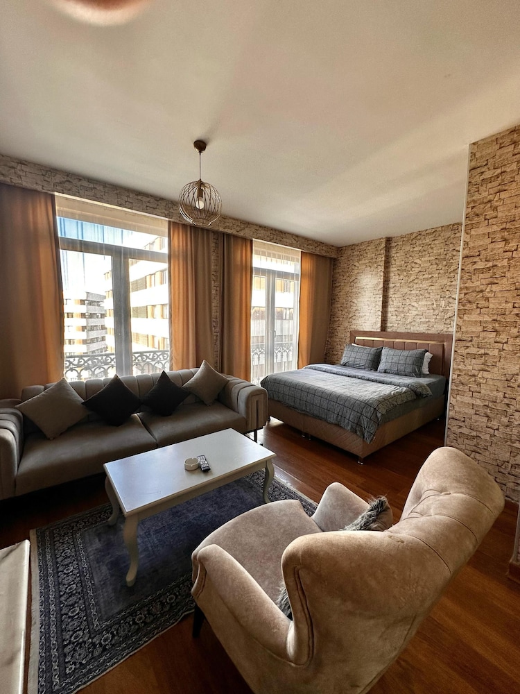 Sabiha Gokcen Hotel Istanbul Houses 34/50