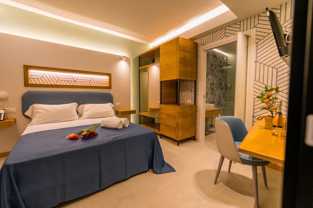 Eliseo Palace Tropea 24/55